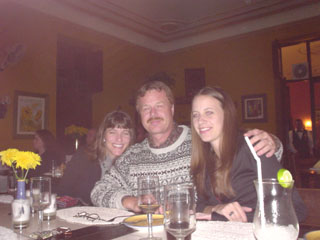 2003-07-18-manosmorenas1