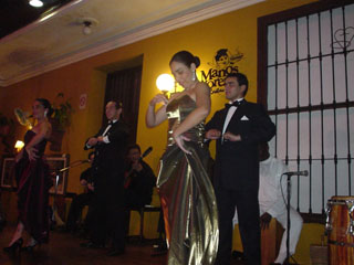 2003-07-18-manosmorenas3