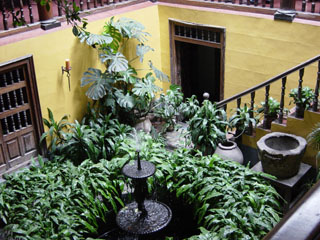 2003-07-19-lima_casa_de_aliaga_9