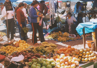 2003-07-22_pisac_market