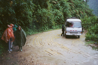 2003-07-25-manu_arrival